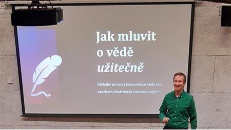 4elements v komunikačním kabátě