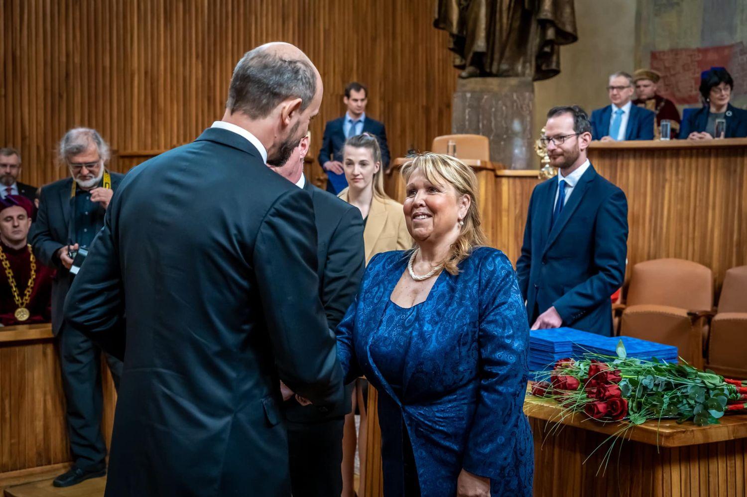 Profesor Bartáček převzal jmenovací dekret