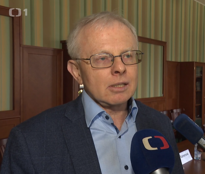 Docent Ciahotný na ČT ke kauze zápachu z výrobny krmiva